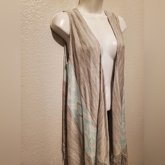 💚5/$25 Charming Charlie Long Duster Open Front Fringe Knit Cardigan Size Medium - Picture 2 of 7